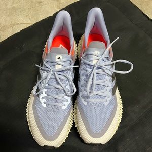 4DFWD 2 RUNNING SHOES | brand new. Wore around the house a few times.